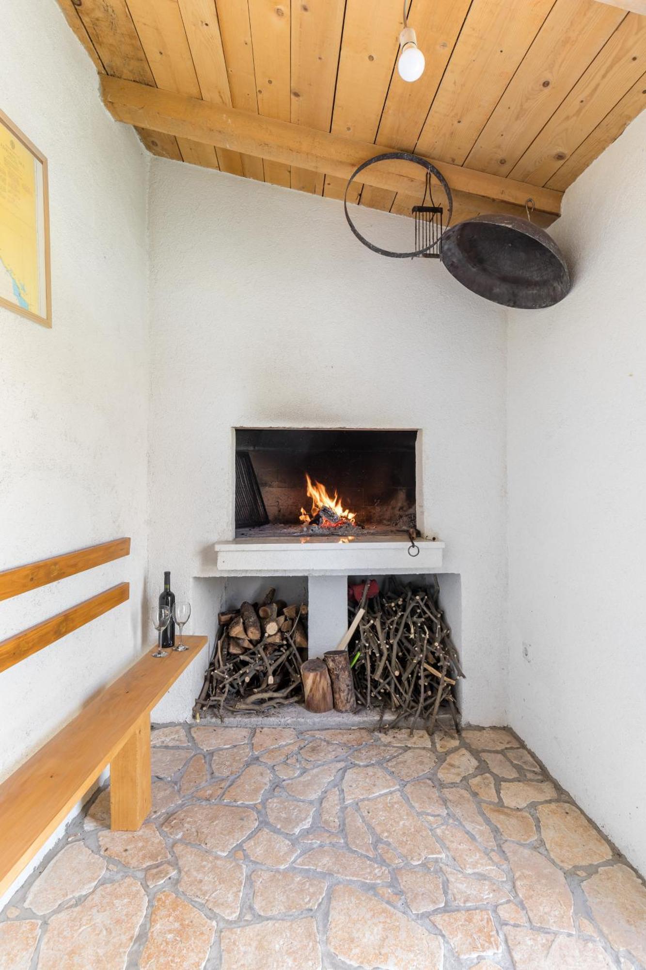 Tonina - House With Terrace, Jacuzzi, Free Parking Apartment Split Luaran gambar